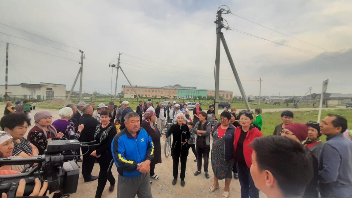 Жол азабын тартқан тараздықтар әкімдік алдына түнеуге сөз берді