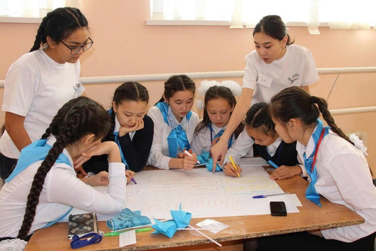 10 мыңнан астам қазақстандық мектеп оқушылары француз тілін оқиды