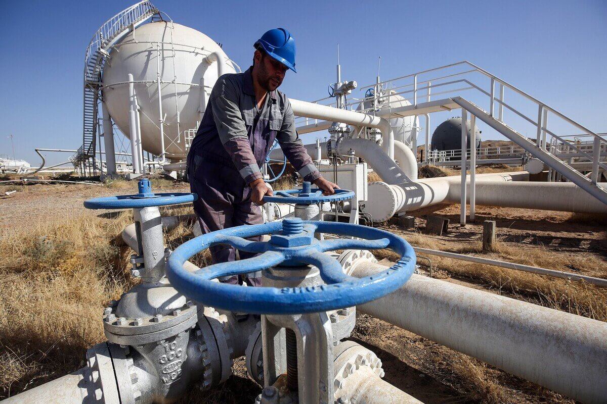 Мұнай мен. Мұнай мен ГАЗ. Курдистан промышленность. Курдистанская нефть. Нефтяные месторождения в Таджикистане.