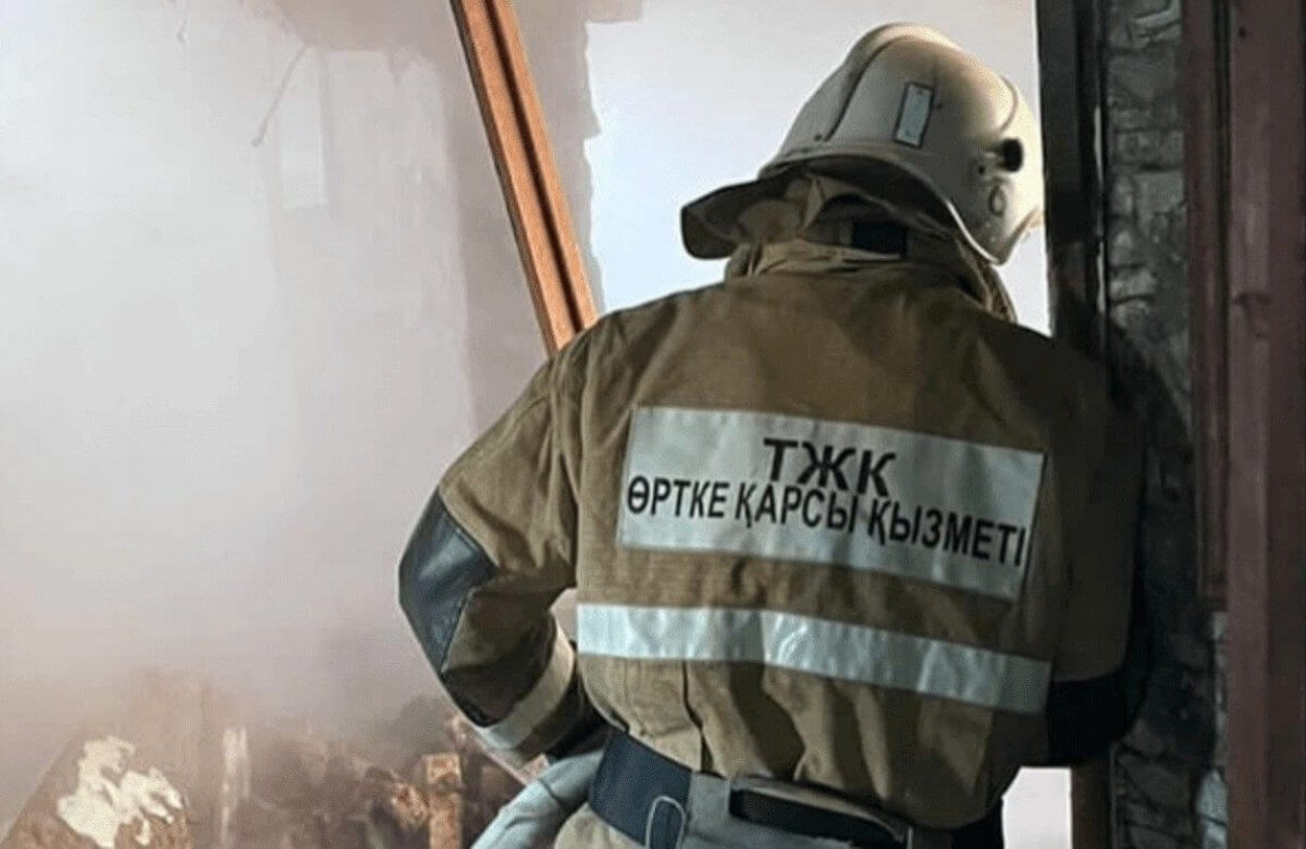 Алакөлде өрт сөндірушілер ірі жарылыстың алдын алды