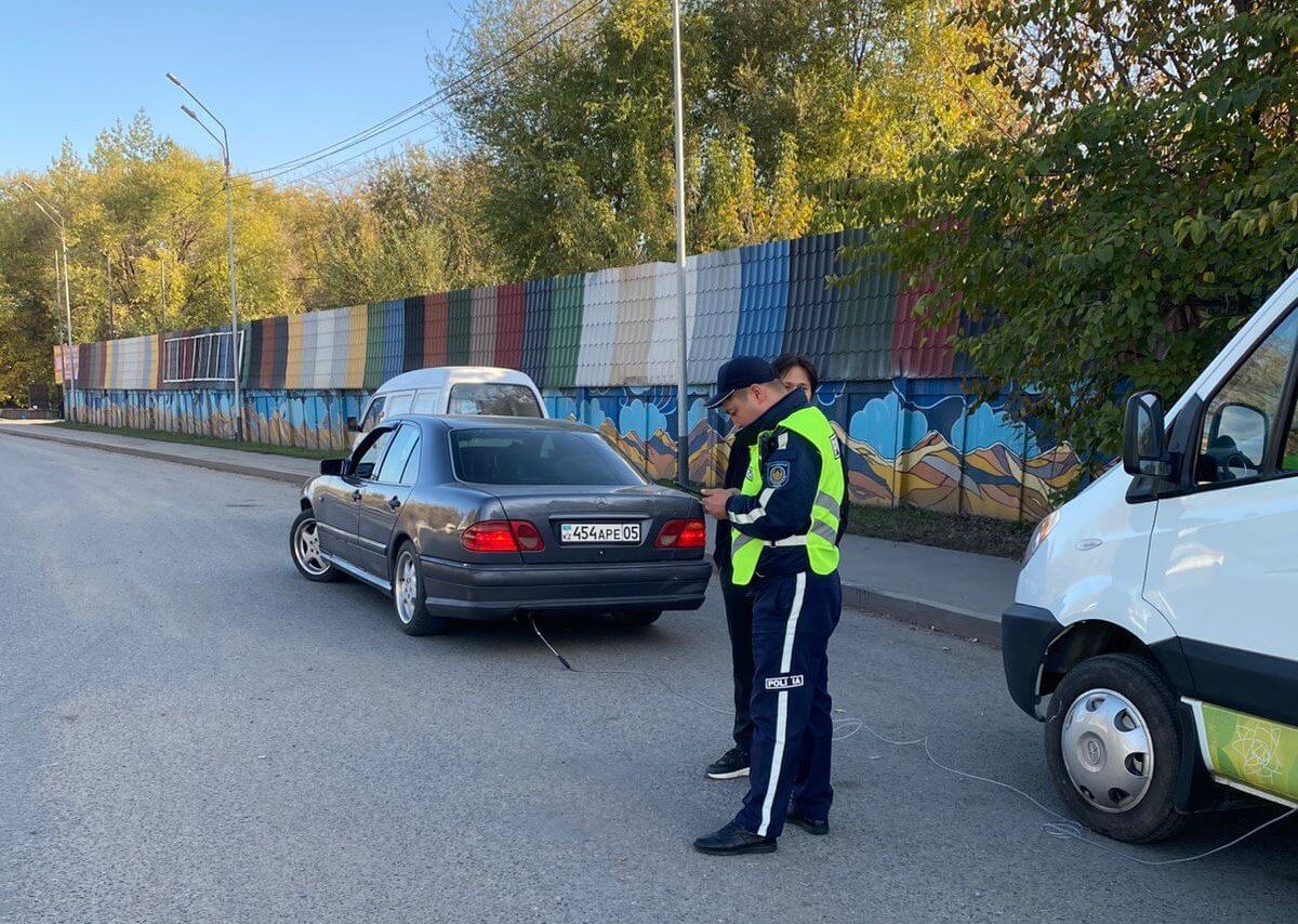 Алматыда автокөлік шығарындыларын өлшеуге арналған «Таза ауа» акциясы өтіп жатыр