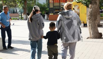 Сенатор Қалтаева мүгедектерге арналған әлеуметтік мекемелердің жағдайы мүшкіл екенін айтты