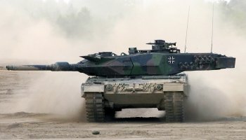 НАТО елдері Украинаға танк пен ұшақты бергісі келмей отыр
