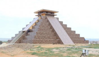 Торғайда пирамида салынып жатыр