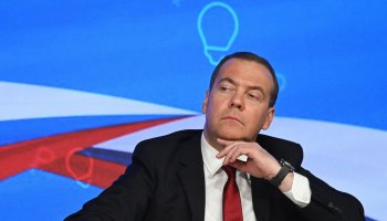 Ресей Медведевтің «мәлімдемесіне» ақтала бастады
