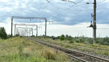 Алматы облысында пойыз бен жеңіл көлік соқтығысып, бір адам көз жұмды