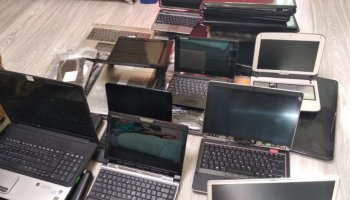 Шымкентте мектеп қызметкері 150 ноутбук пен 8 компьютерді ломбардқа өткізіп жіберген