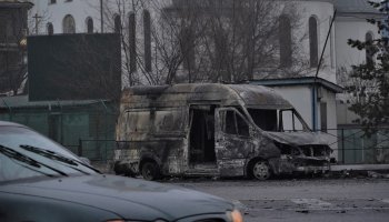 «Менің де жаныма қатты батты»: Тоқаев қаңтарда Алматыны қиратқандар туралы айтты