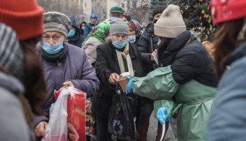 «Киім сатып алуға шамалары жоқ»:  Ресейде кедейлердің саны артып барады