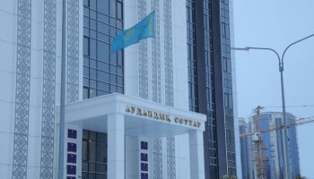 Бір апта өтті: Гүлмира Сатыбалды ісі әлі Астана сотына түскен жоқ