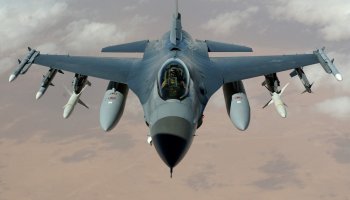 F-16 истребителін жасаушы компания Украинаға ұшағын беретін болды
