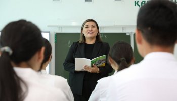 Математика мен физика мұғалімдері: Астанада 500-ден астам педагог жетіспейді