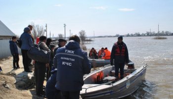 «Оңтүстіктегі жағдай күрделі»: Үкімет басшысы министрлер мен әкімдерге тапсырма берді