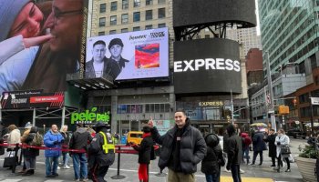 Imanbek-тің фотосы Нью-Йорктегі Times Square экранына шықты