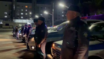 Жамбыл облысында полицейлер жалға берілген пәтерлерді тексеріп жатыр
