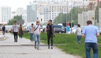 Патриотизм мен наразылық: Жастардың талабы мен ұсынысы ескеріліп жатыр ма?