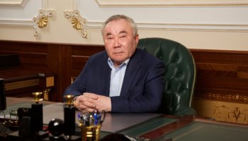 Болат Назарбаев «Барыс» көлік базарынан айырылды