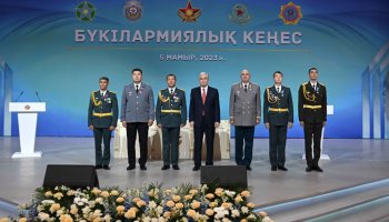 Президент ерлігімен танылған әскерилерді орден-медальдармен марапаттады