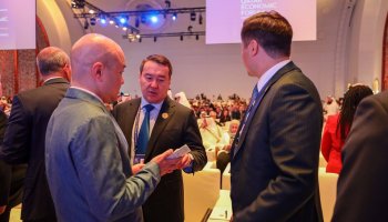 Инвестиция, жасанды интеллект, блокчейн: Смайылов Қатар экономикалық форумына қатысып жатыр