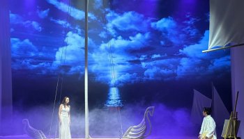 «Махаббат мұнарасы» Астанада: Айнұр Көпбасарова түркістандық театрдың басты ерекшелігін айтып берді