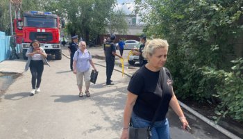 Алматыда 5 адамды атып өлтірген Дужновтың үйін полицейлер қоршауға алды