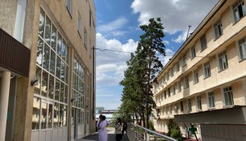 «5-6 рет пышақтаған»: Алматы облысында медбикені перзентханада өлтіріп кетті