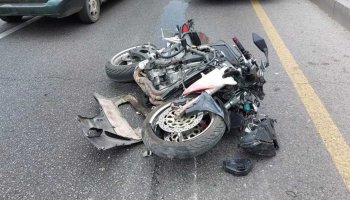 Көкшетауда мотоцикл жүргізушісі жол апатынан қайтыс болды