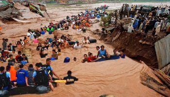 Ливиядағы су тасқыны мыңдаған адамды теңізге ағызып жіберген