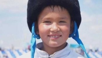Жетісу облысында 8 жастағы шабандоз бәйгеден алты көлік ұтып алған (ВИДЕО)