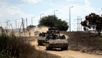 Израильдің жаяу әскері Газа секторына басып кірді
