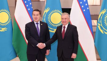 Әлихан Смайылов Өзбекстанға барды