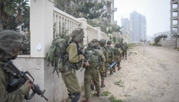 Израиль әскері Газа секторының бас ауруханасына кірді