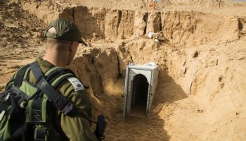 Израиль ХАМАС-тың туннельдеріне су жібере бастады