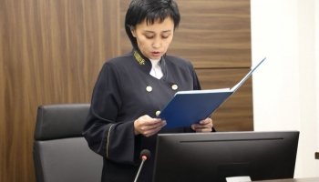 Бишімбаевтың адвокаты судья Құлбаеваға тағы да қарсылық білдірді