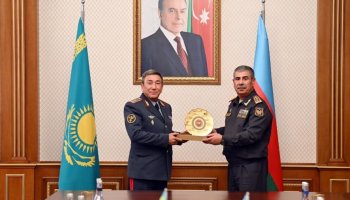 Қорғаныс министрлігі Әзербайжанның әскери әлеуетімен танысты