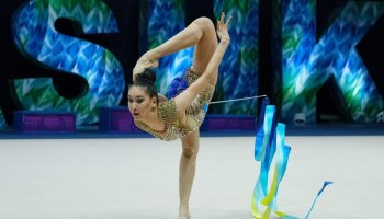 Көркем гимнастикадан АЧ: Елжаңа Таниева мен Айбота Ертайқызы финалға шықты