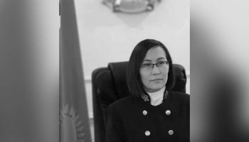 Алматыда экс-судья Айгүл Сайлыбаеваның жерлеу рәсімі өтті